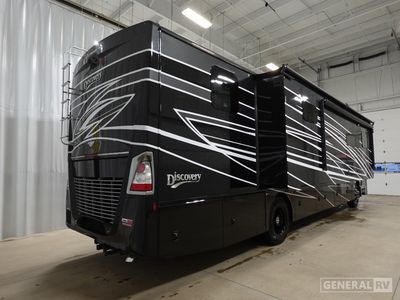 2026 Fleetwood Discovery - Photo 4