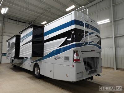 2026 Fleetwood Discovery - Photo 3