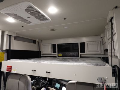 2026 Fleetwood Discovery - Photo 14