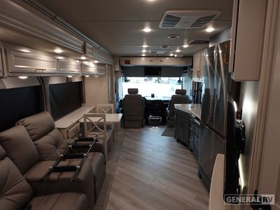 2026 Fleetwood Bounder - Photo 6