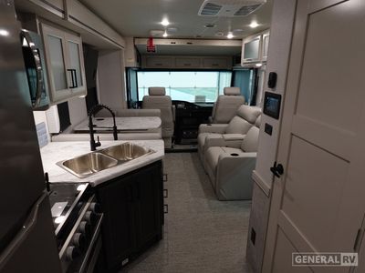 2026 Holiday Rambler Admiral - Photo 6