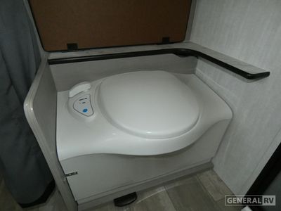2025 Coachmen Clipper ROK - Photo 9