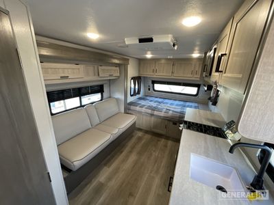 2024 Coachmen Catalina Expedition - Photo 7