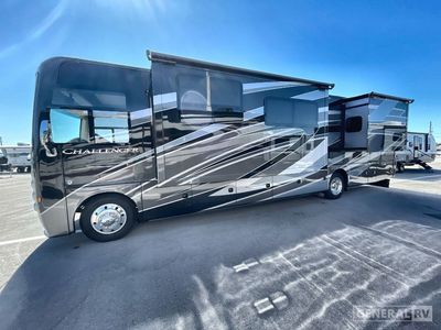 2023 Thor Motor Coach Challenger - Photo 1
