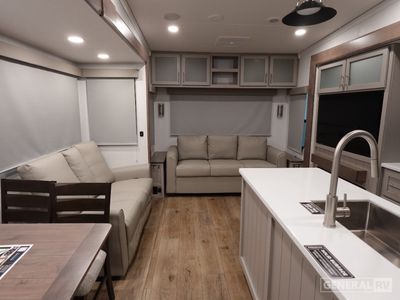 2026 Alliance RV Avenue - Photo 5