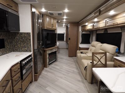 2026 Fleetwood Bounder - Photo 5