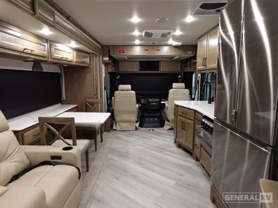 2026 Fleetwood Bounder - Photo 6