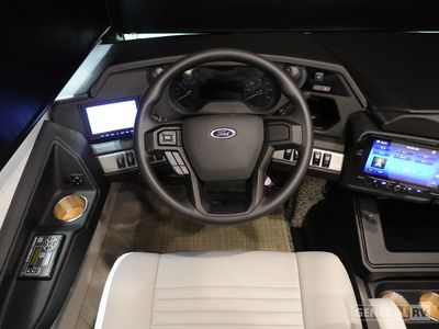 2026 Fleetwood Bounder - Photo 9