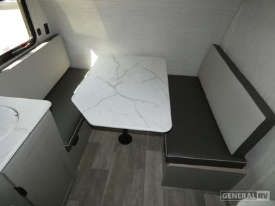 2025 Coachmen Clipper Cadet - Photo 9