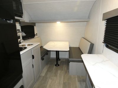 2025 Coachmen Clipper Cadet - Photo 6