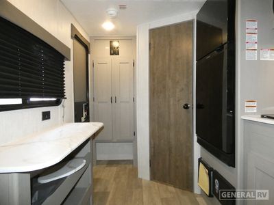 2025 Coachmen Clipper Cadet - Photo 5