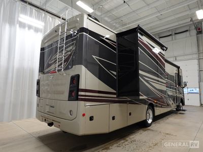 2026 Fleetwood Bounder - Photo 4