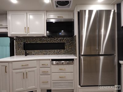 2026 Fleetwood Bounder - Photo 7