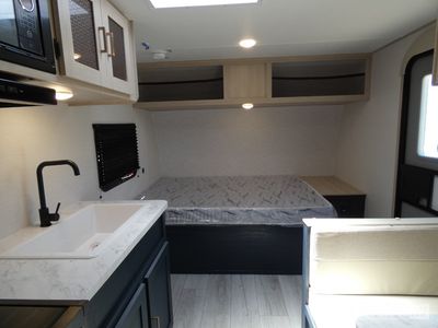 2025 Prime Time RV Avenger - Photo 6