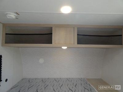 2025 Prime Time RV Avenger - Photo 9