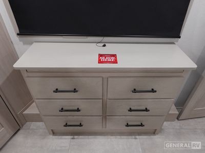 2026 Grand Design Solitude - Photo 14