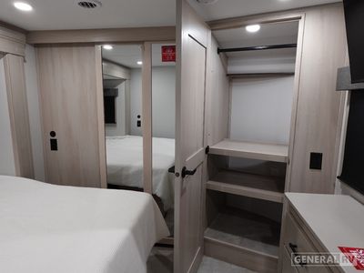 2026 Grand Design Solitude - Photo 10