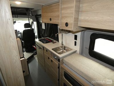 2026 Winnebago Solis - Photo 7