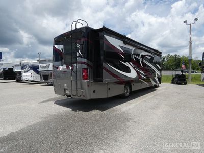 2024 Thor Motor Coach Miramar - Photo 4