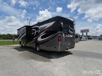 2024 Thor Motor Coach Miramar - Photo 3