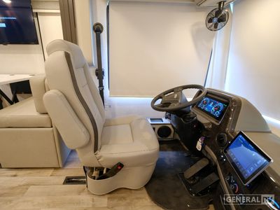 2026 Thor Motor Coach Palazzo GT - Photo 8
