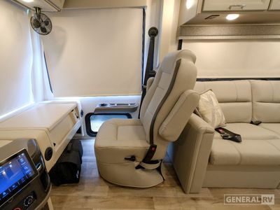 2026 Thor Motor Coach Palazzo GT - Photo 11