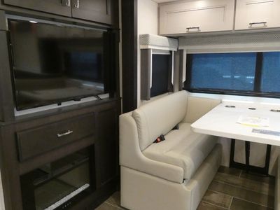 2026 Thor Motor Coach Aria - Photo 14