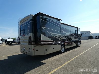 2026 Fleetwood Bounder - Photo 4