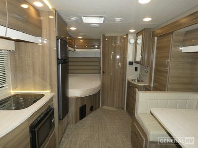 2019 Entegra Coach Qwest - Photo 5
