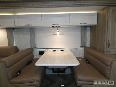 2025 Winnebago Adventurer - Photo 14
