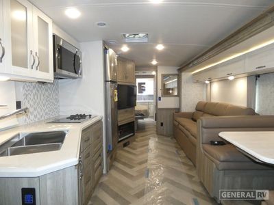 2025 Winnebago Adventurer - Photo 5