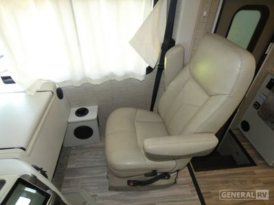 2023 Thor Motor Coach Vegas - Photo 12