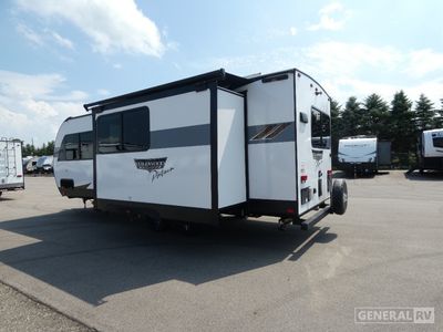2024 Forest River Wildwood - Photo 2