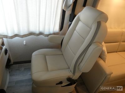 2024 Thor Motor Coach Indigo - Photo 12