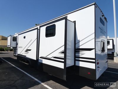 2025 Forest River Sierra - Photo 4