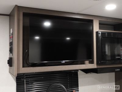 2026 Grand Design Transcend - Photo 11