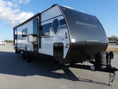 2026 KEYSTONE 260BHC — front three-quarter view