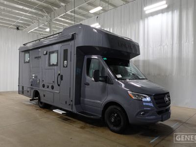 2027 GRAND DESIGN 25FW — front three-quarter view