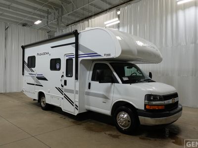 2026 THOR SE21 Chevy — front three-quarter view