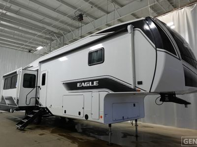 2026 JAYCO 335LSTS — front three-quarter view