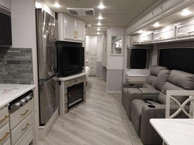 2026 Holiday Rambler Vacationer - Photo 5