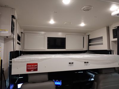 2026 Holiday Rambler Vacationer - Photo 13