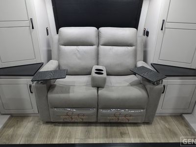 2026 Jayco North Point - Photo 8