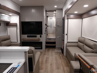 2026 Alliance RV Paradigm - Photo 6