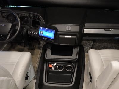 2026 Fleetwood Bounder - Photo 10