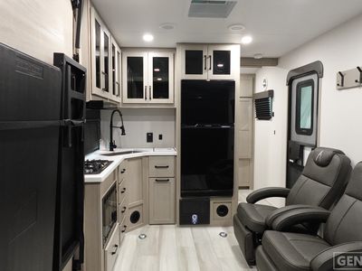 2026 Grand Design Momentum MAV - Photo 6