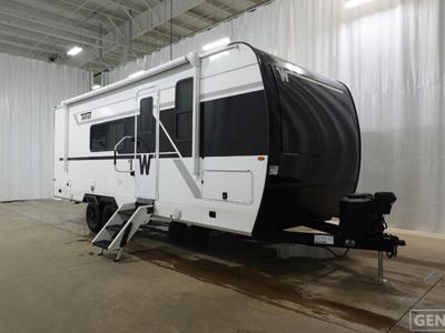 2026 WINNEBAGO 22MLS — front three-quarter view
