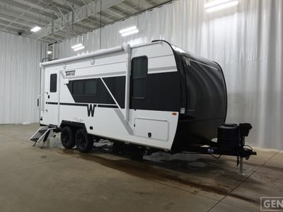 2026 WINNEBAGO 18FBS — front three-quarter view
