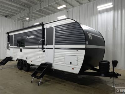 2026 WINNEBAGO 25RK — front three-quarter view