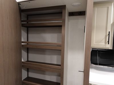 2026 Fleetwood Bounder - Photo 5